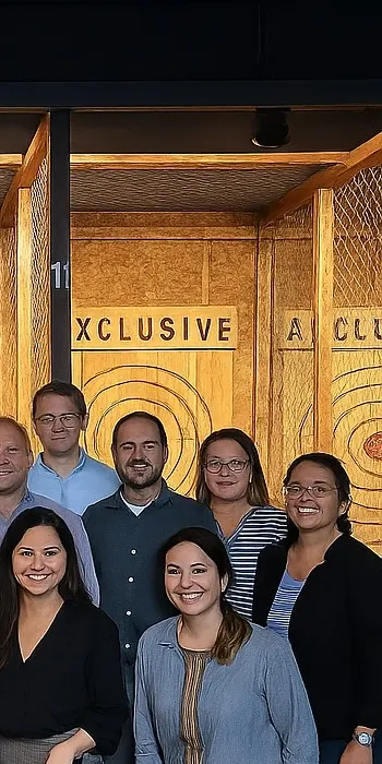 corporate event planning chicago axe throwing